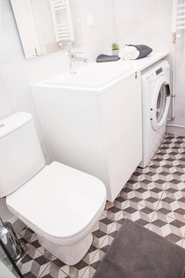 Fully Renovated, Modern Beauty In Central Athens! Luaran gambar